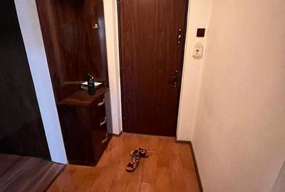 Titan, 3 minute metrou - 4