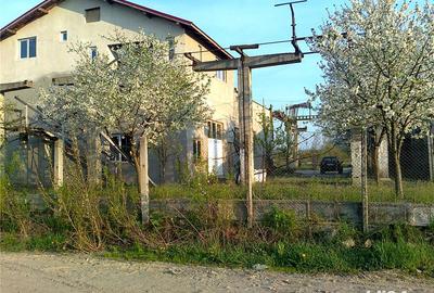 Spațiu comercial, de 2,500 mp, în Central - 2