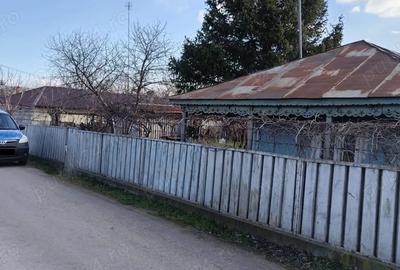 Teren intravilan + casa batraneasca - 3