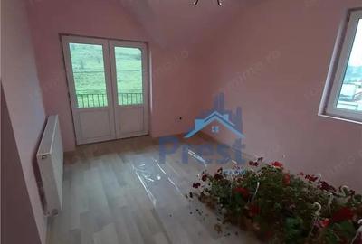 Casă cu 5 camere cu Teren 500 Mp în Unirii - 13