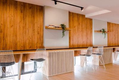 Casă individuală cu 8 camere cu Canalizare în P-ța Victoriei - 7