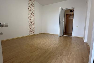 Spațiu comercial, de 27 mp, în Central - 2