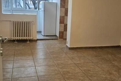 Garsonieră semidecomandată, mobilată în 1 Mai - 9