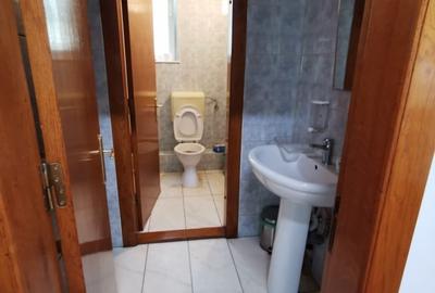 Birou etj 1/2 open space chicineta, gr sanitar, gaze a.c. pvc tripan singr/etaj - 6