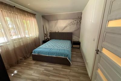 Apartament cu 2 camere decomandat în Micro 3 - 5