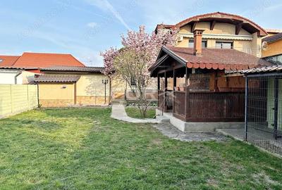 Casă cu 6 camere cu Teren 428 Mp în Iosia - 2