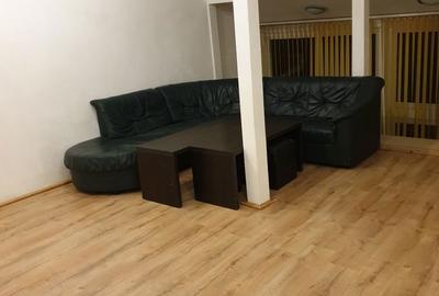 Apartament cu 4 camere decomandat în Central - 3
