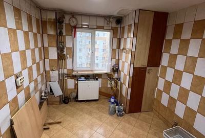 Apartament cu 4 camere semidecomandat în Păcii - 12