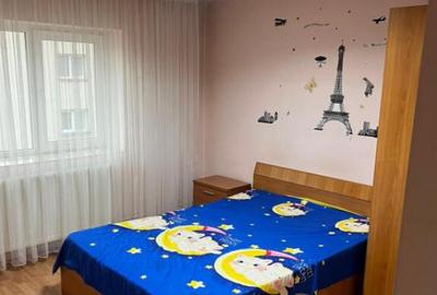 Apartament cu 3 camere decomandat în Central - 2