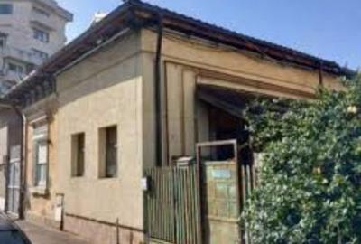 Casa renovabila in Craiova pe bulevardul Carol