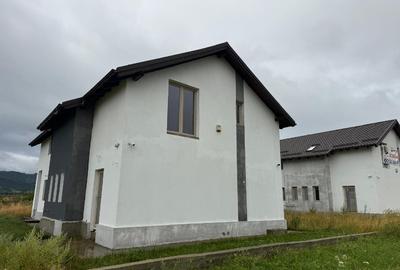 CASA MODERNA IN INIMA NATURII TARLUNGENI - 2