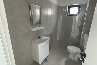 Apartament cu 3 camere semidecomandat în Central - 2