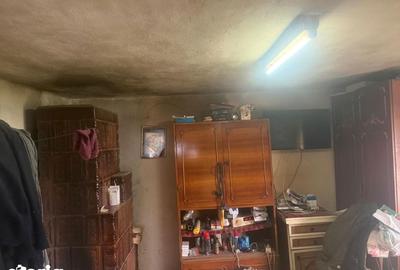 Casă cu 2 camere cu Teren 1000 Mp în Central - 2