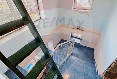 Casă cu 5 camere cu Teren 849 Mp în Central - 14