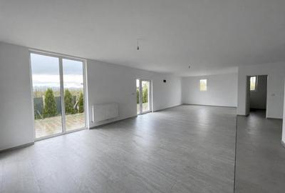 Casă individuală cu 4 camere cu Canalizare în Ciugud - 1