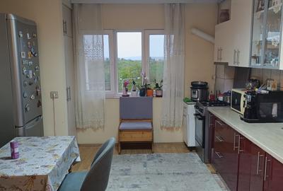 Apartament cu 2 camere, mobilat în Între Lacuri
