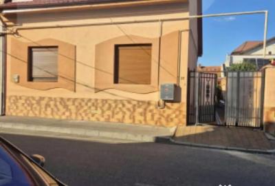 Casă cu 4 camere cu Teren 350 Mp în Central - 9