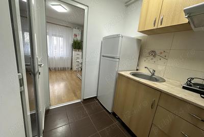 Proprietar, inchiriez garsoniera in zona Soarelui,cu centrala gaz proprie. Fara comision de agentie - 5