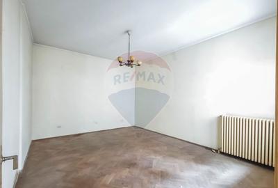 Apartament cu 3 camere semidecomandat în Magheru - 7