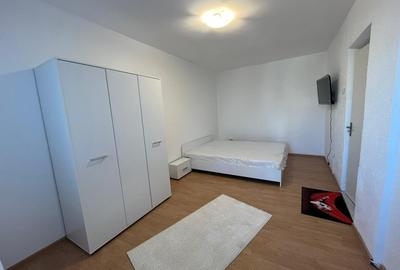 Garsoniera de Inchiriat  Zona Centrala - etaj 3/4 - 35 mp - 8