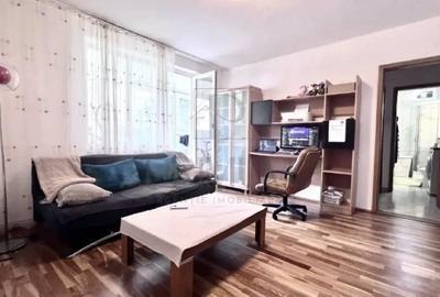 Apartament cu 2 camere semidecomandat, mobilat în Complex Studențesc
