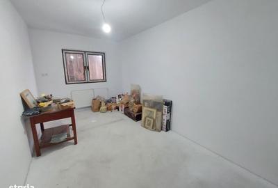 Casă cu 4 camere decomandat cu Teren 710 Mp în Poplaca - 2