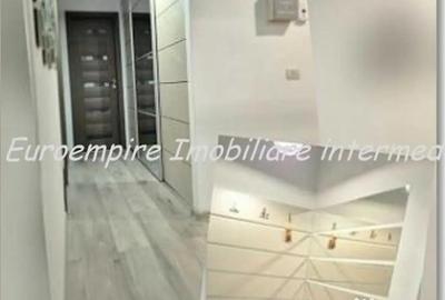 Apartament cu 3 camere decomandat în Km 4 - 2