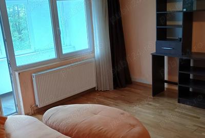 Particular - de vanzare 2 camere Militari - 95,900 euro - 1