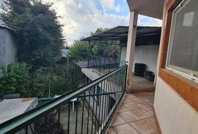 Casă cu 6 camere cu Canalizare în Vest - 3