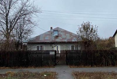 Casă cu 4 camere cu Teren 1000 Mp în Lehliu - 1