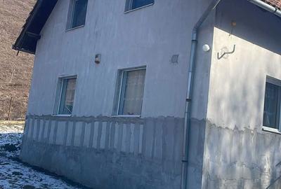 Casă cu 4 camere în Valea - 4