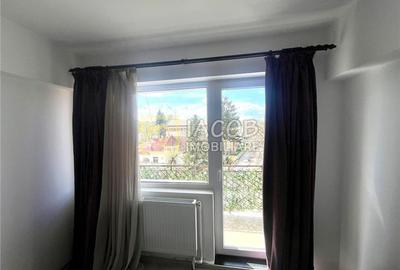 Apartament cu 2 camere nedecomandat, mobilat în 9 Mai - 9