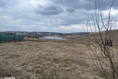 Teren de 501 mp, în Curtești - 3