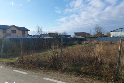Teren de 933 mp, în Câmpineanca