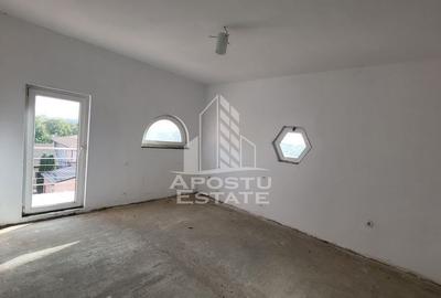 Casă cu 5 camere cu Teren 600 Mp în Mehala - 4