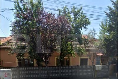 Casă cu 4 camere cu Teren 397 Mp în Central