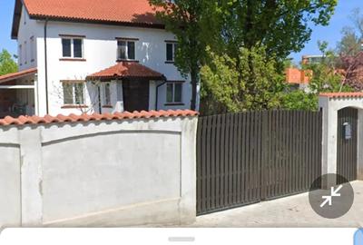 Casă cu 6 camere în Central - 8