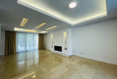 Duplex cu 7 camere cu Canalizare în Central - 6