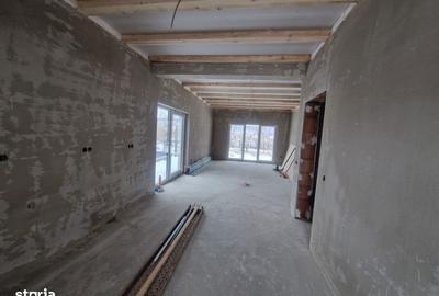 Casă cu 4 camere cu Teren 600 Mp în Unirea - 3