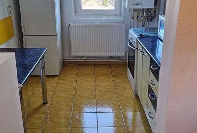 Apartament cu 2 camere decomandat în Uiești - 5