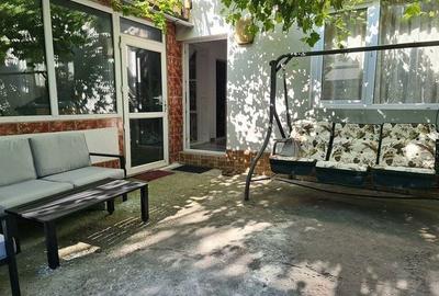 De inchiriat - casa P+1E+M - zona Port, langa liceul de Marina - 9