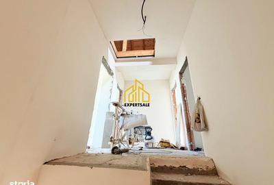 Casă cu 4 camere cu Teren 200 Mp în Central