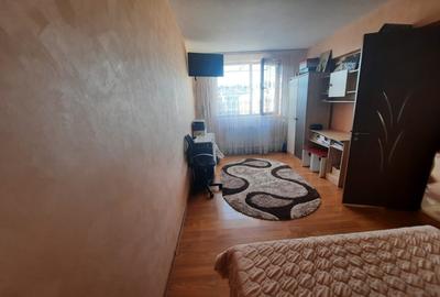 Apartament cu 1 camera decomandat, etaj 4/4, zona Frumoasa - 2