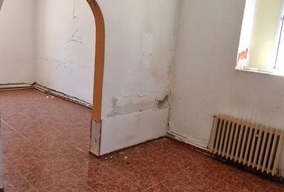 Apartament cu 4 camere decomandat în P-ța Ovidiu - 1