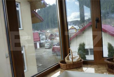 Apartament de vanzare, 4 camere, 100 mp, zona Vama, Suceava - 3