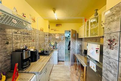 Apartament cu 3 camere decomandat în Calea Poplăcii - 5