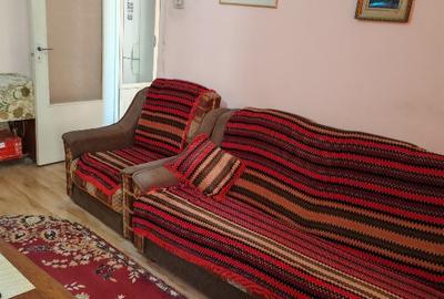 Vând apartament 2 camere semidecomandat 4/4  Tomis Nord Constanta  73000 euro - 2