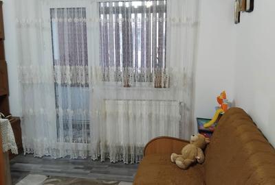 Apartament cu 2 camere semidecomandat în Fălticeni - 3