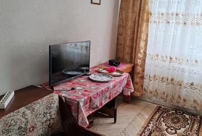 Apartament cu 3 camere semidecomandat în Central - 9