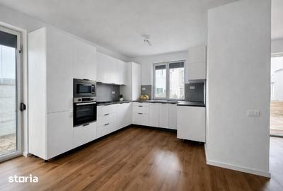 Casă cu 4 camere cu Teren 250 Mp în Tunari